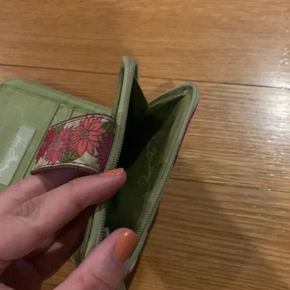 Vera Bradley wallet - Picture 6 of 6